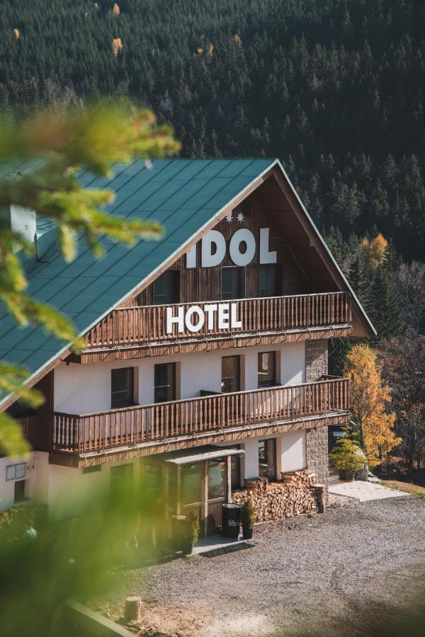 Horsky Hotel Idol ホルニー・ミーセチキ エクステリア 写真